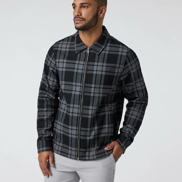 Vuori Range Jacket Size M BlackNWT